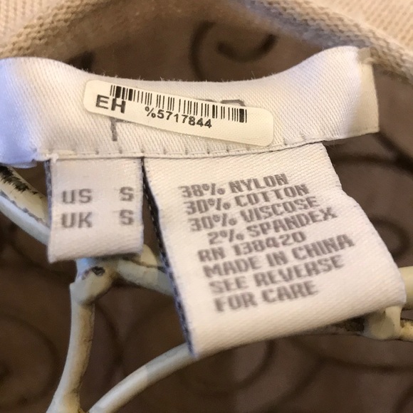 Wheat V Neck Knit Pull Over Sweater S - Picture 5 of 7